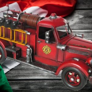 modellino camion dei pompieri anni 30 vendibile anche singolarmente misure cm 45x14x18 in resina e metallo Bazaritalia fornitura gadget e souvenir