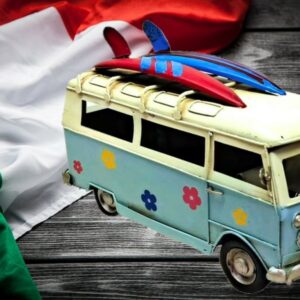 pulmino Hippies tipo Volkswagen azzurro vendibile anche singolarmente misure cm 28x14x17 in resina e metallo Bazaritalia Dal 2004 al servizio del cliente…