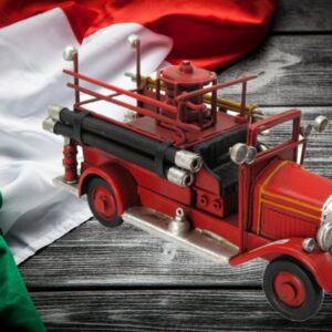 auto dei vigili del fuoco anni 30vendibile anche singolarmente misure cm 16.5x5.5x8 in resina e metallo Bazaritalia Dal 2004 fornitura gadget