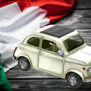 automobile tipo Fiat 500 bianca vendibile anche singolarmente misure cm 27x13x12 Bazaritalia Dal 2004 al servizio del cliente…fornitura gadget e souvenir