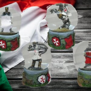 palle di vetro con cavalieri 8x9cm in resina con finiture dipinte a mano confezione da 4 pezzi assortiti Bazaritalia fornitura gadget e souvenir negozianti